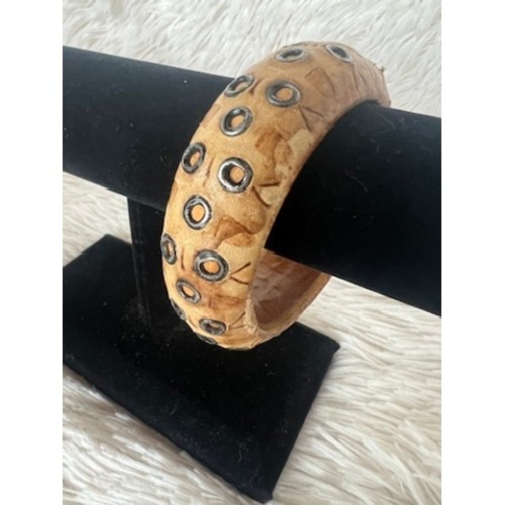 Bangle Bracelet Tan Leather Boho Tribal Rivets‎